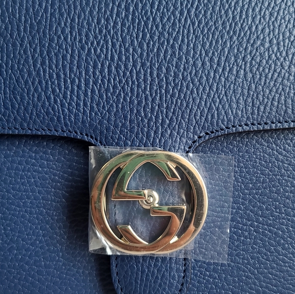 GUCCI Dollar Calfskin Medium Interlocking G light gold chain Shoulder - Picture 14 of 16